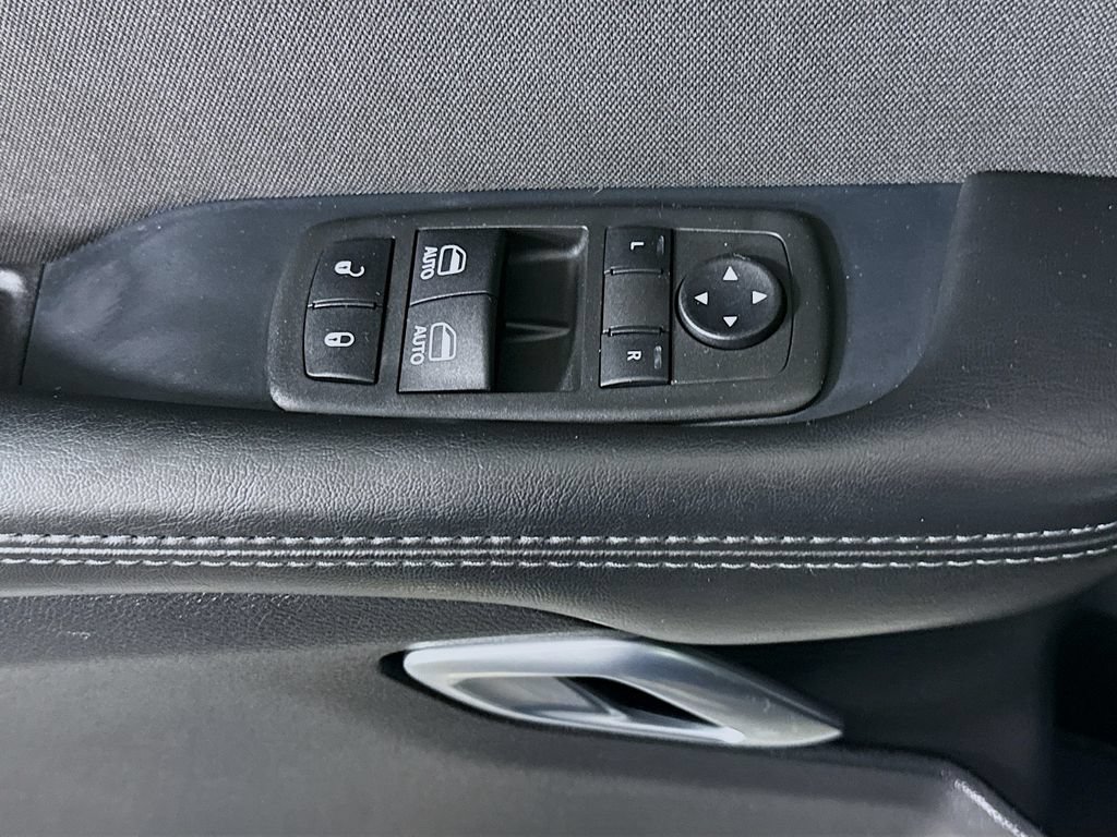 Used 2021 Dodge Challenger R/T Scat Pack RWD image 21