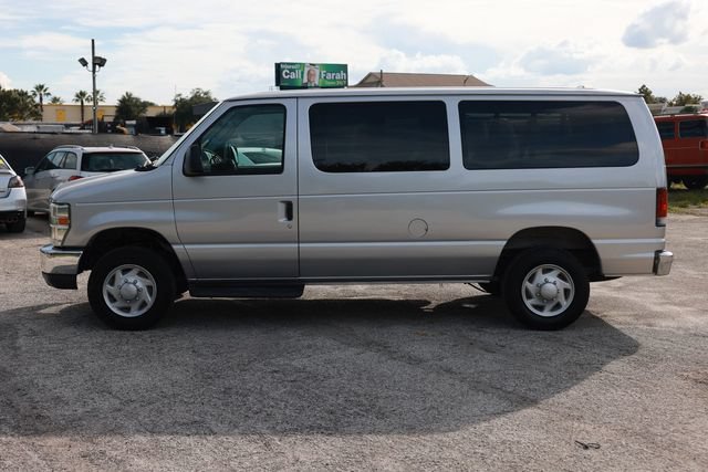 Used 2008 Ford E-350 and Econoline 350 XLT RWD image 4
