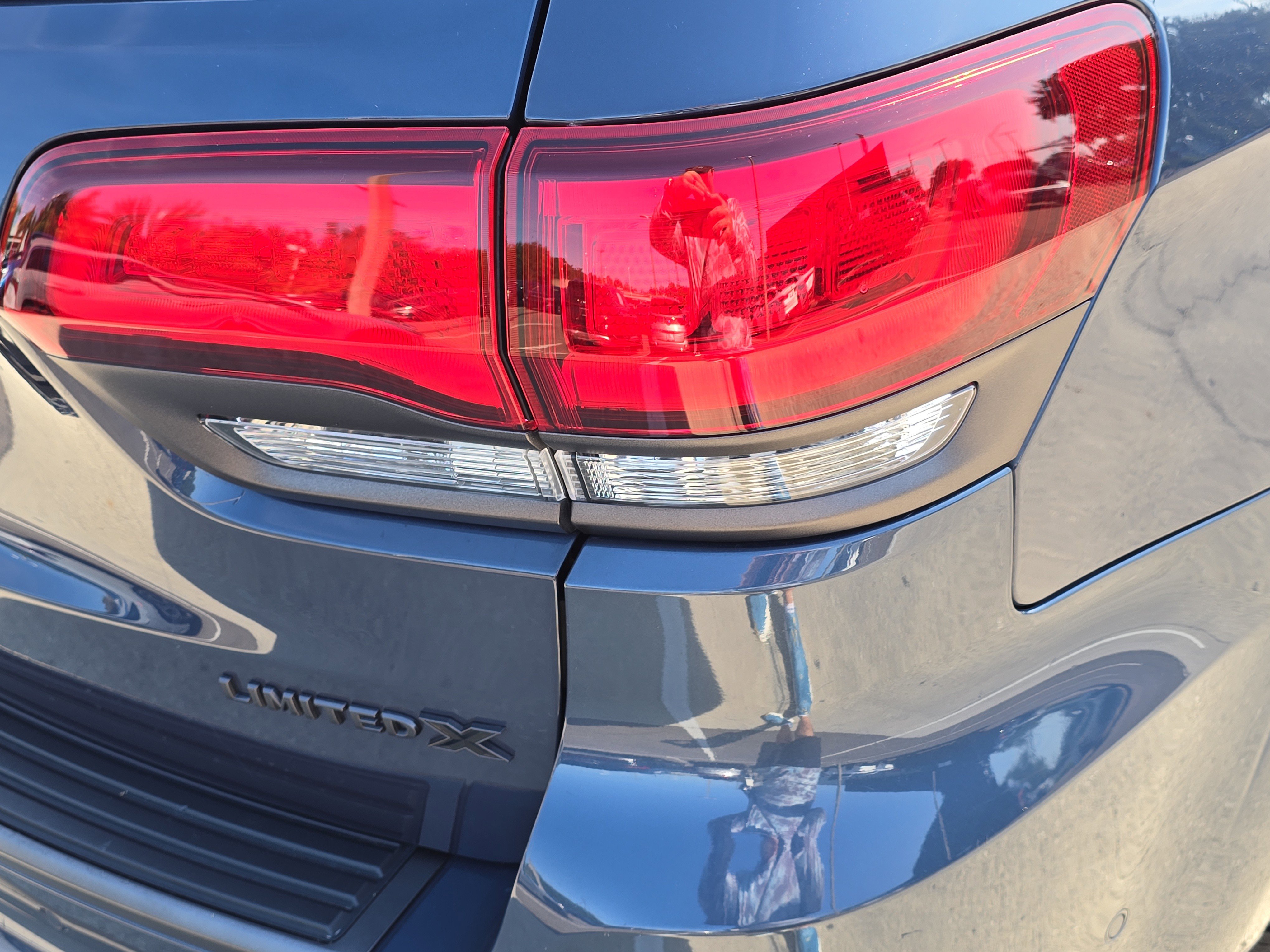 Used 2020 Jeep Grand Cherokee Limited X image 11