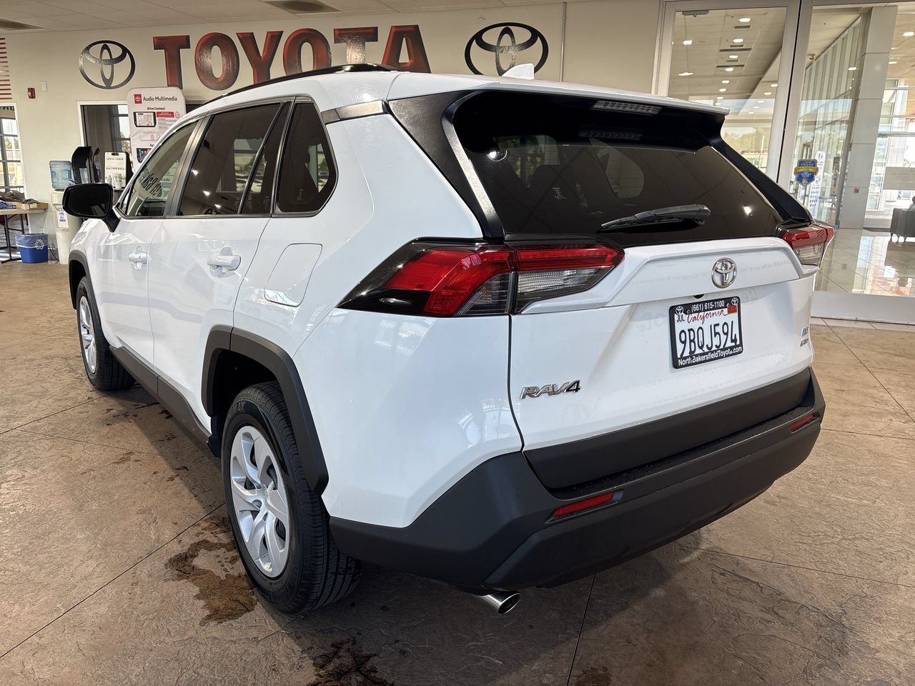 Certified 2019 Toyota RAV4 LE AWD/4WD image 8