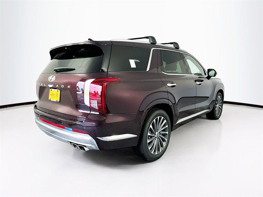 Used 2024 Hyundai Palisade Calligraphy image 7