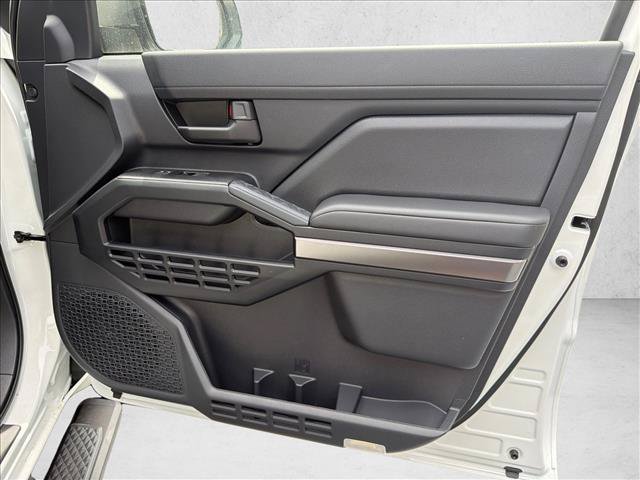 Used 2026 Toyota 4Runner SR5 RWD image 14