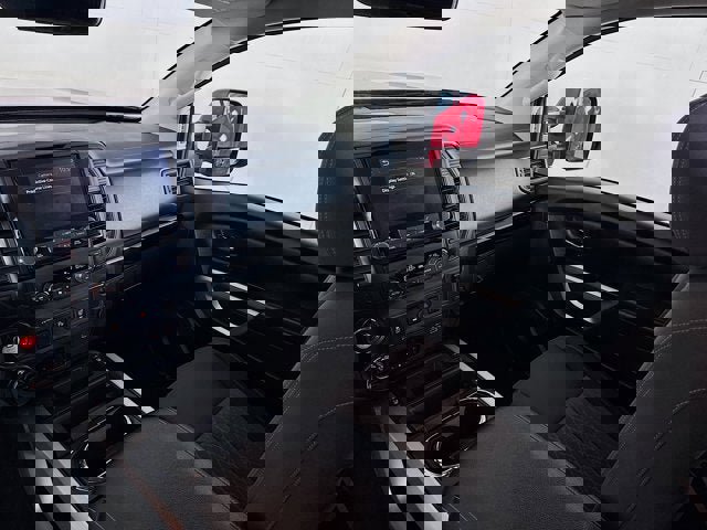 Certified 2024 Nissan Titan SV w/ SV Utility Package image 18