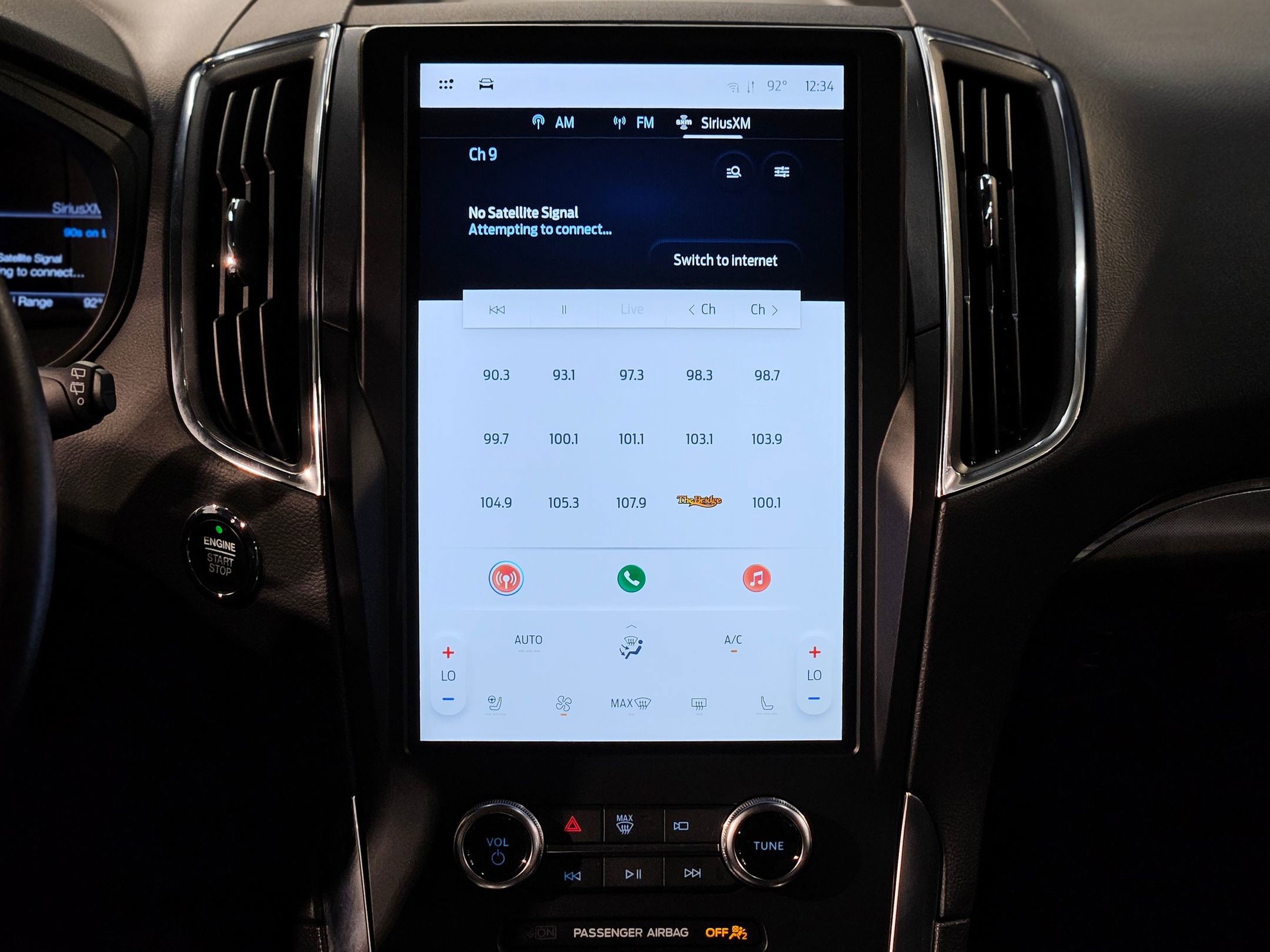 Used 2024 Ford Edge Titanium image 16