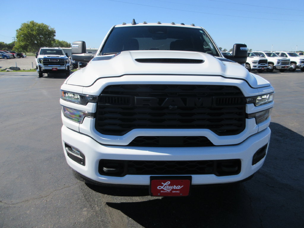 Used 2026 RAM 2500 Tradesman AWD/4WD image 13