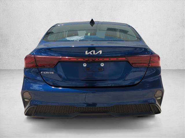 Used 2023 Kia Forte LXS w/ LXS Technology Package FWD image 6