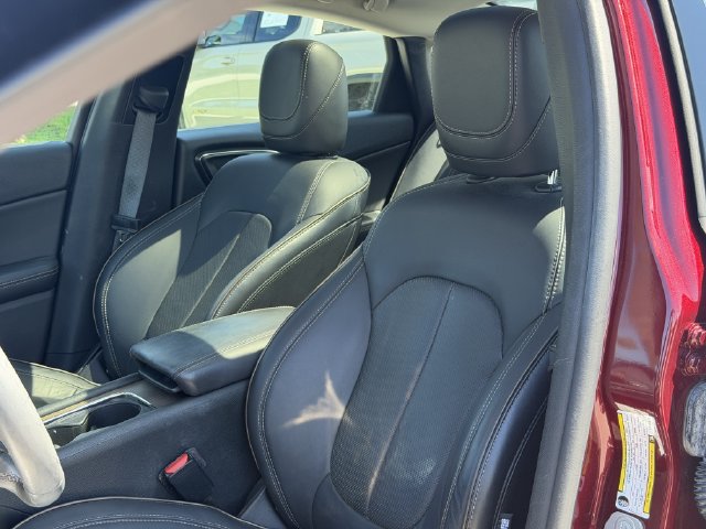 Used 2016 Chrysler 200 C w/ Premium Group FWD image 14