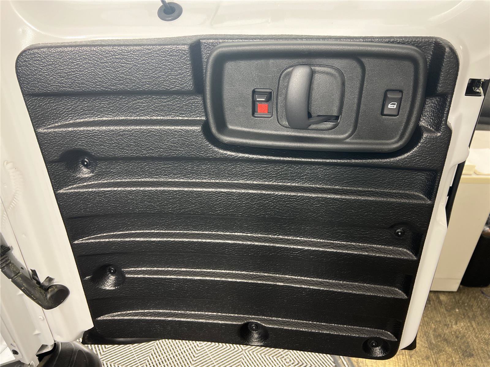 New 2025 GMC Savana 2500 w/ Driver Convenience Package RWD image 17