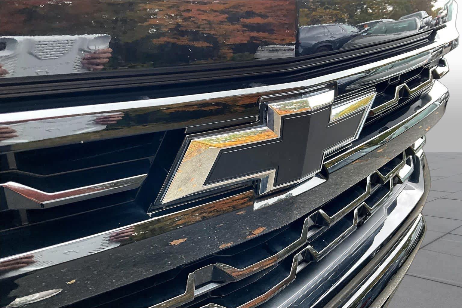 Used 2022 Chevrolet Silverado 1500 LT Trail Boss w/ LT Trail Boss Premium Package AWD/4WD image 29
