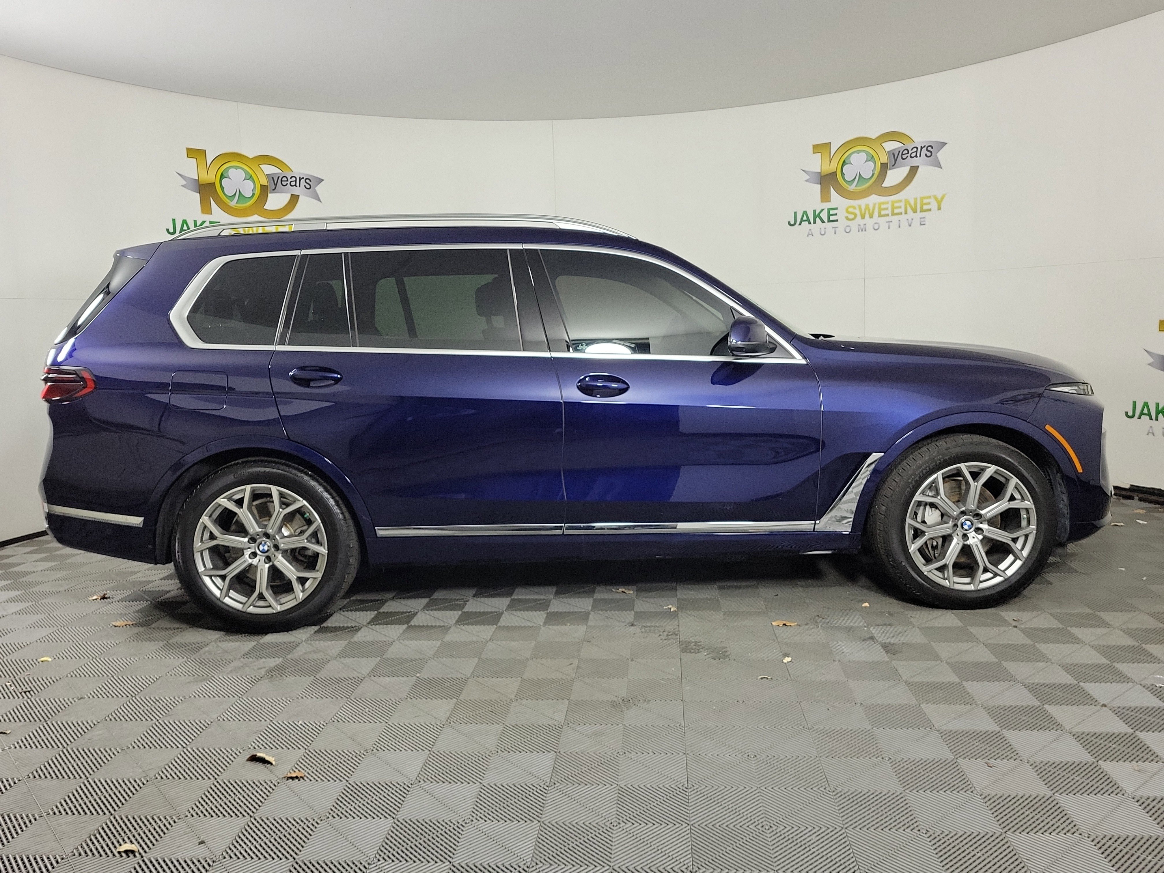 Certified 2024 BMW X7 xDrive40i image 8