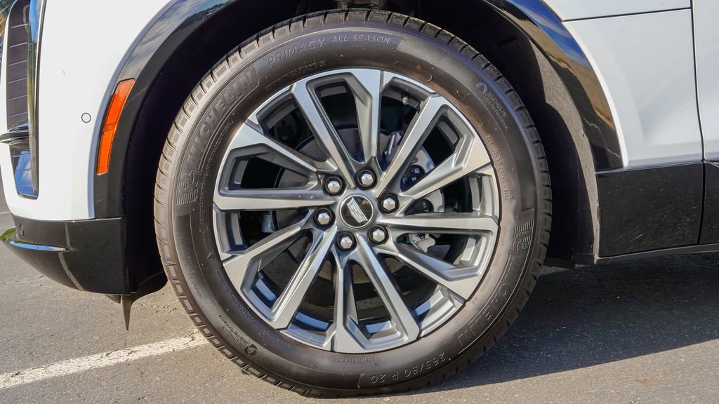 New 2026 Cadillac Lyriq Sport w/ LPO, Floor Liner Package AWD/4WD image 7