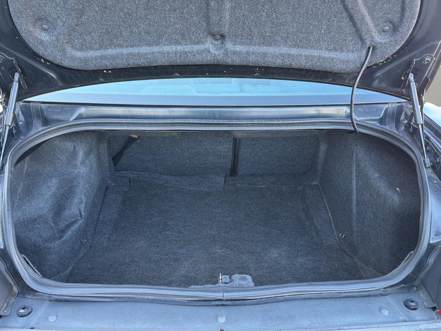 Used 2012 Dodge Challenger SXT RWD image 26