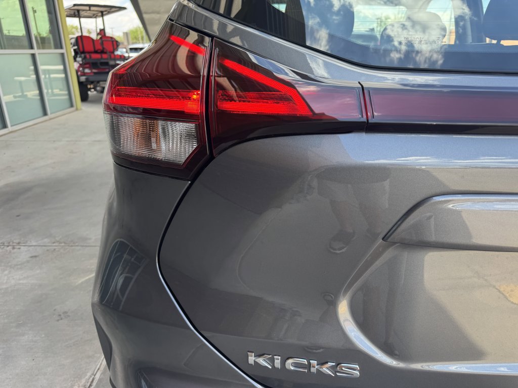 Used 2023 Nissan Kicks SV image 14