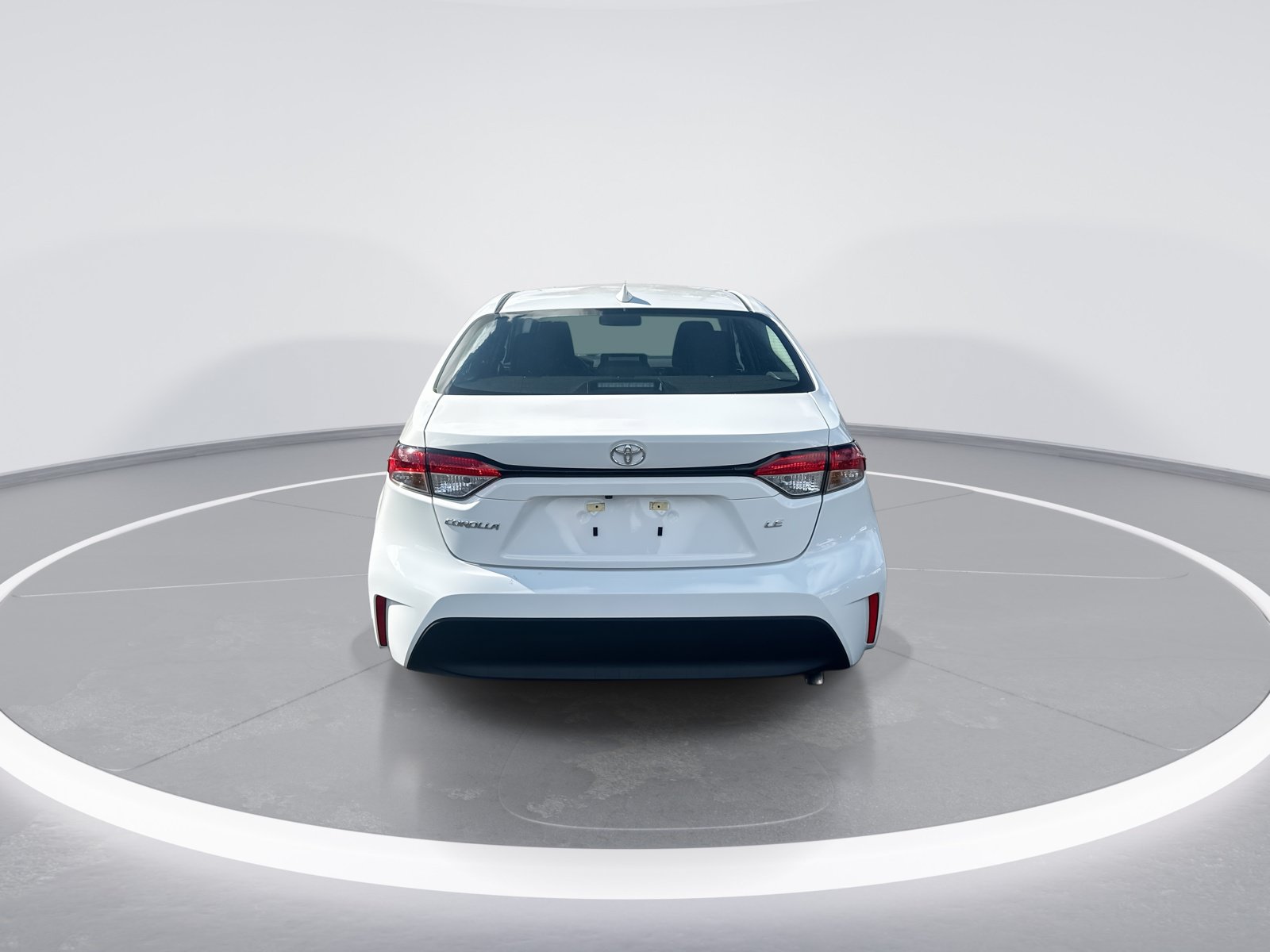 Used 2026 Toyota Corolla LE FWD image 8