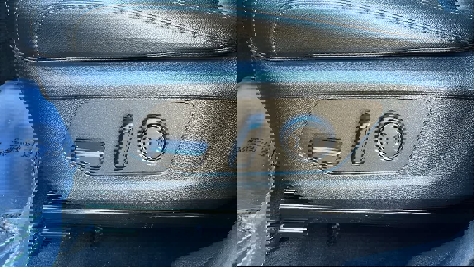 Used 2024 Kia Sportage EX image 23