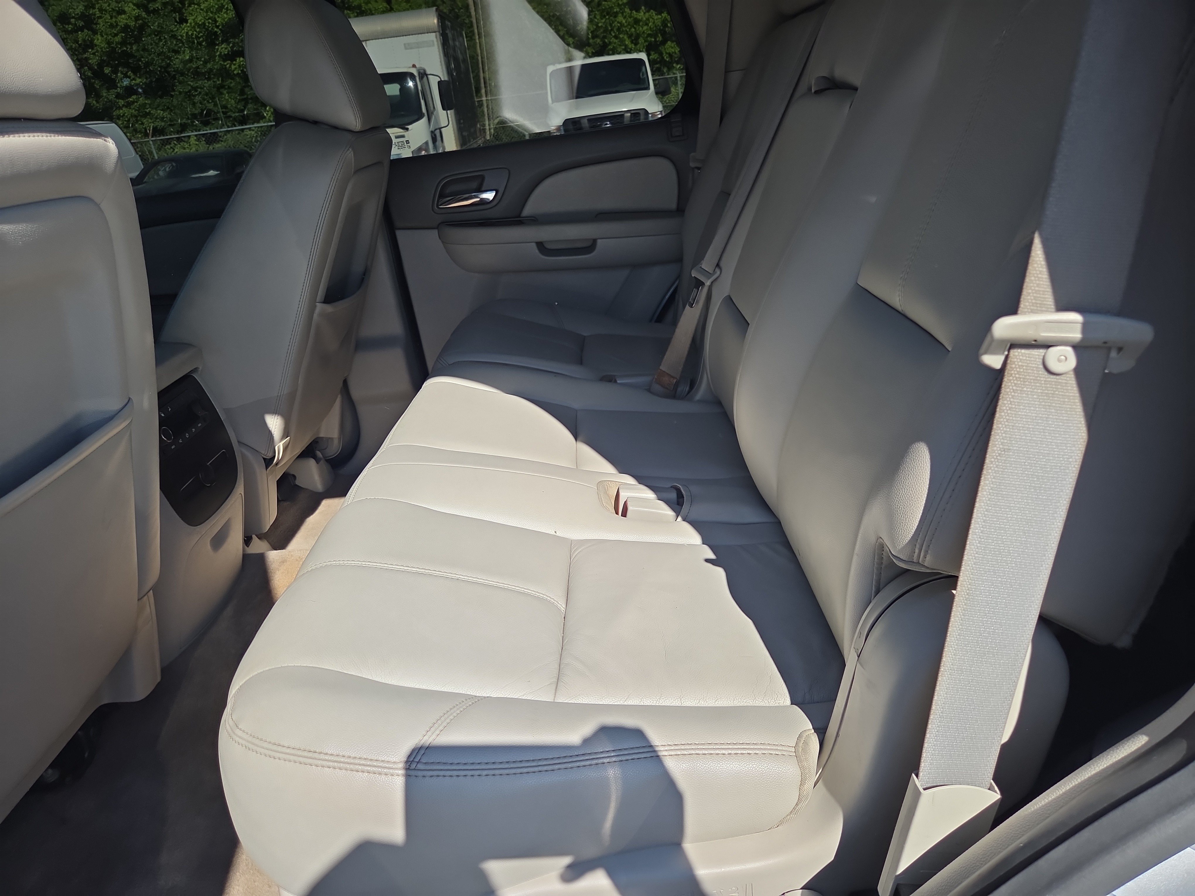 Used 2013 GMC Yukon SLT RWD image 12