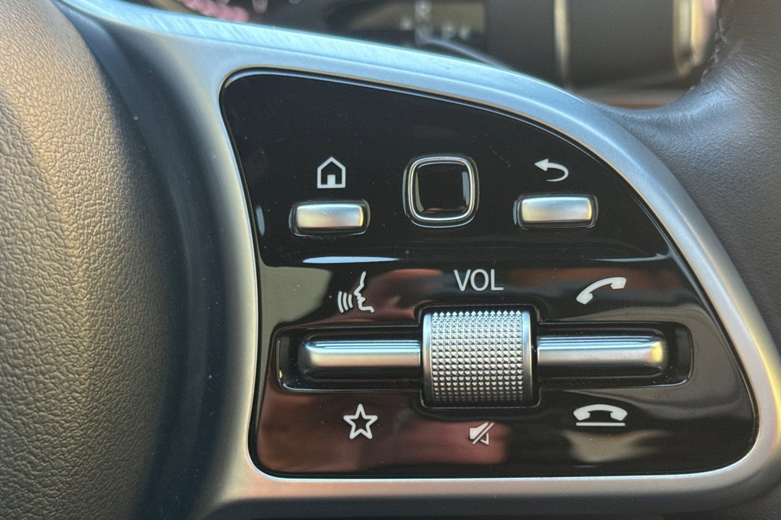 Used 2020 Mercedes-Benz E 350 Sedan image 27