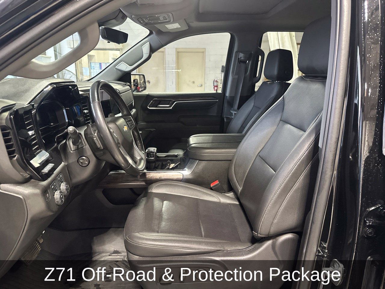 Used 2023 Chevrolet Silverado 1500 LTZ w/ LTZ Premium Texas Edition AWD/4WD image 9