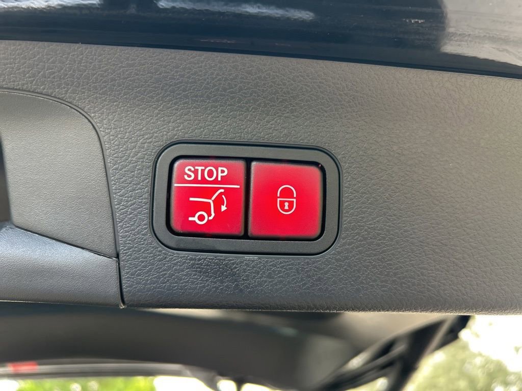 Used 2023 Mercedes-Benz GLS 450 4MATIC image 54