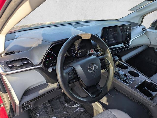 Used 2022 Toyota Sienna LE FWD image 14