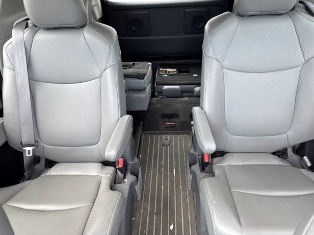Used 2021 Toyota Sienna XLE AWD/4WD image 30