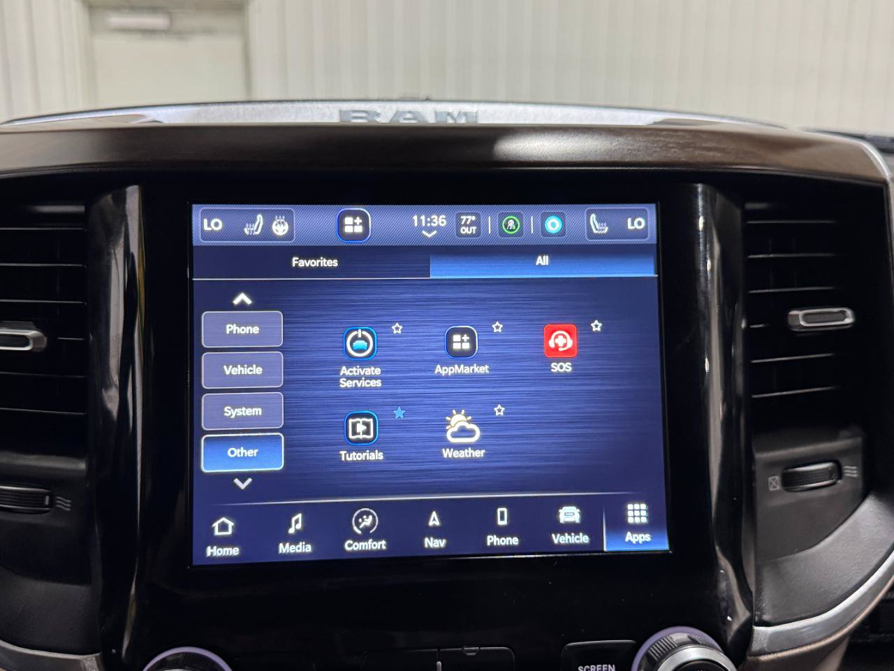 Used 2022 RAM 3500 Laramie AWD/4WD image 42