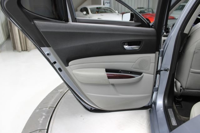 Used 2015 Acura TLX V6 w/ Technology Package FWD image 30