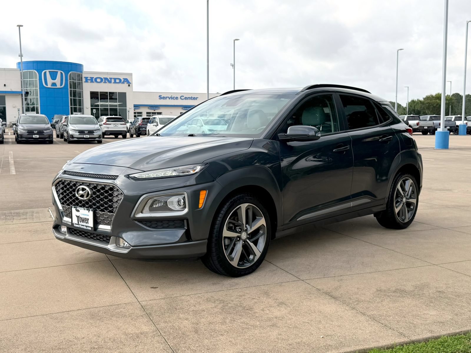 Used 2020 Hyundai Kona Limited FWD image 3