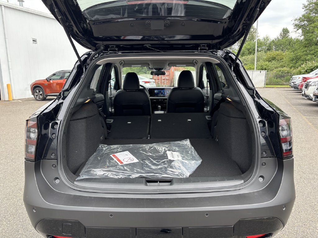 New 2026 Nissan Kicks SR w/ Cold Weather Package AWD/4WD image 28