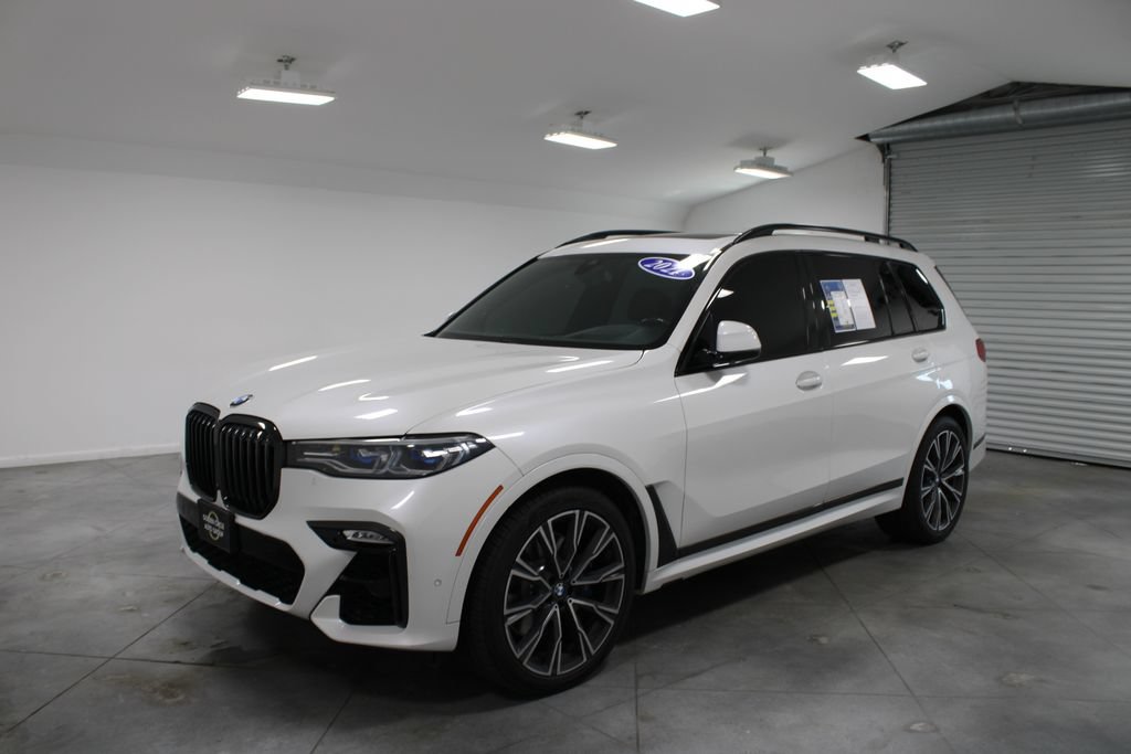 Used 2021 BMW X7 M50i w/ Executive Package AWD/4WD image 4
