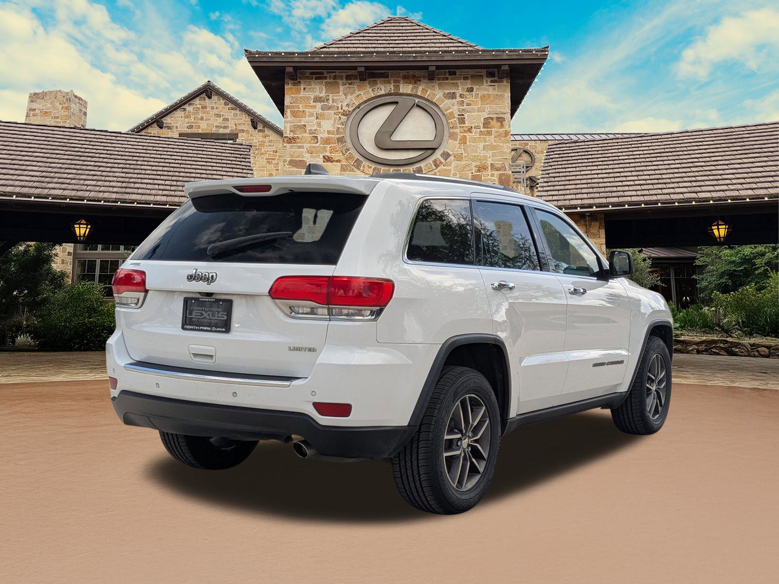 Used 2017 Jeep Grand Cherokee Limited RWD image 2