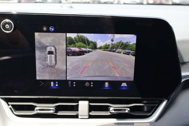 New 2026 Chevrolet Equinox LT w/ Safety and Technology Package AWD/4WD image 12