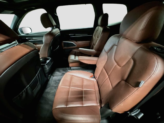 Certified 2024 Kia Telluride EX w/ EX Captain's Chair Package AWD/4WD image 26