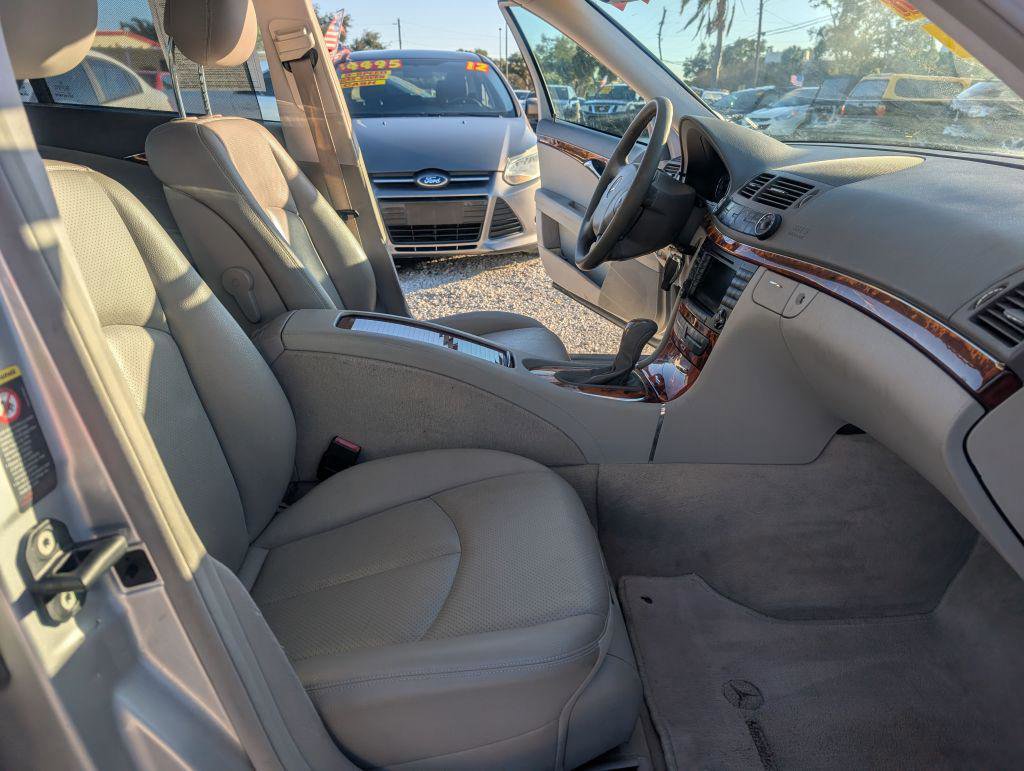 Used 2006 Mercedes-Benz E 350 4MATIC Sedan image 13