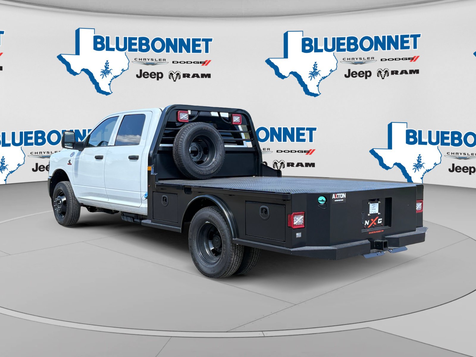 New 2026 RAM 3500 Tradesman AWD/4WD image 7