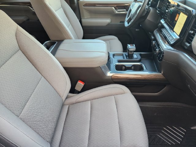 Used 2024 Chevrolet Silverado 1500 LT Trail Boss w/ Convenience Package II AWD/4WD image 19