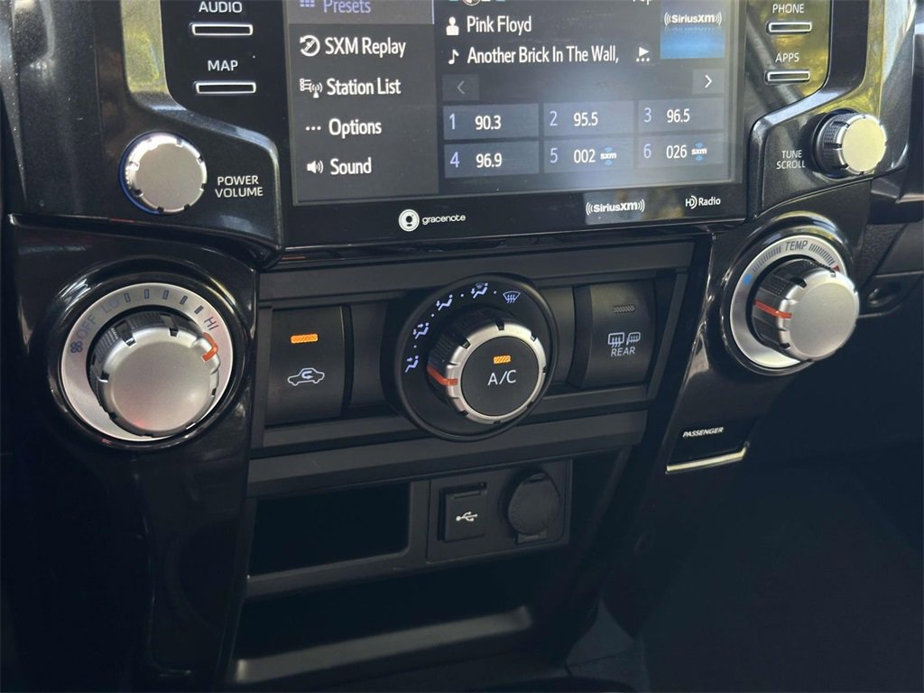 Used 2024 Toyota 4Runner TRD Off-Road image 5
