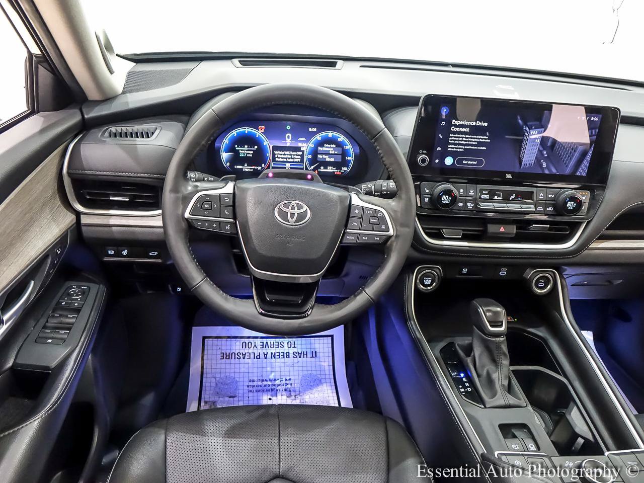 Used 2025 Toyota Grand Highlander AWD image 19