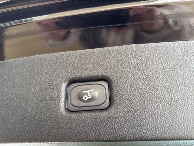 Used 2023 Lincoln Nautilus Reserve w/ Equipment Group 201A image 34