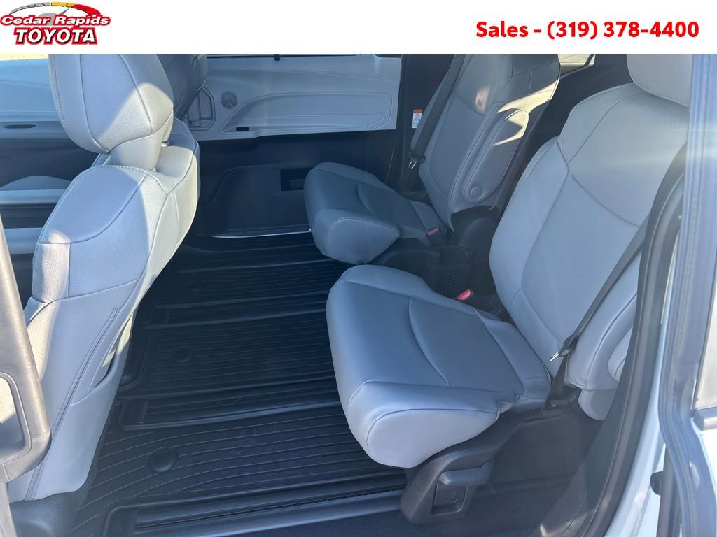 New 2026 Toyota Sienna XLE image 20