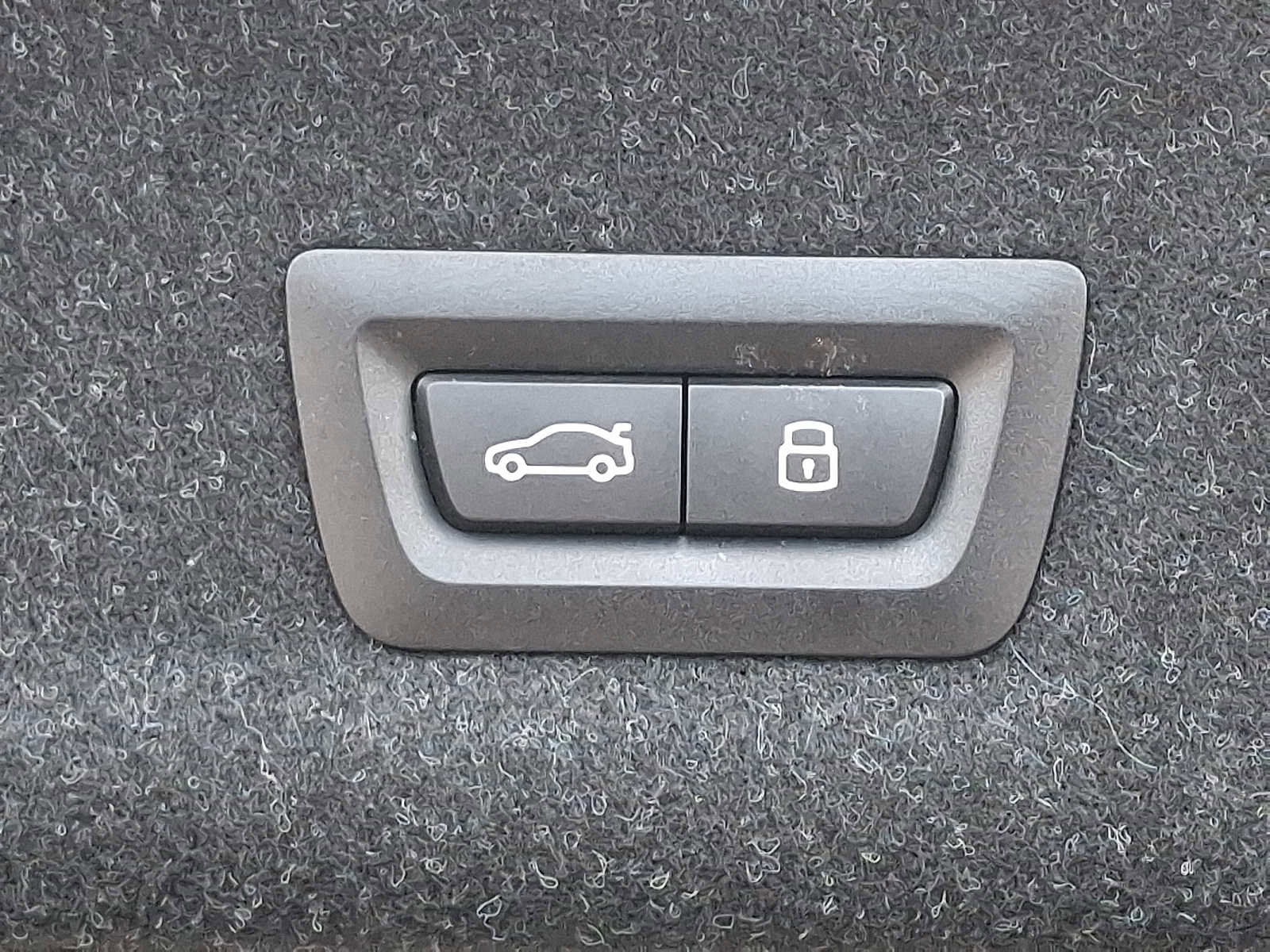 Used 2025 BMW 330i xDrive Sedan w/ M Sport Package image 29