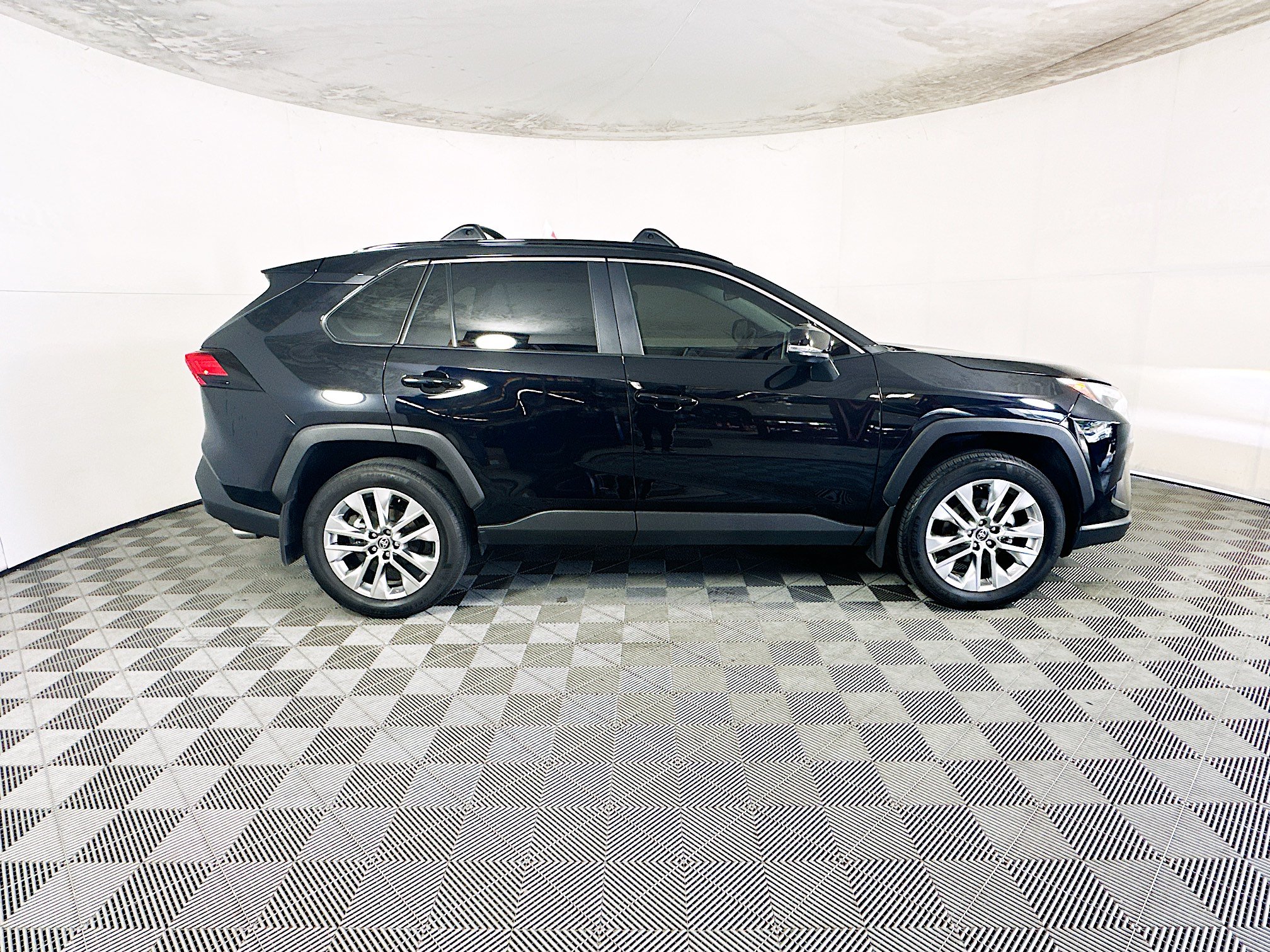 Certified 2025 Toyota RAV4 XLE Premium FWD image 2