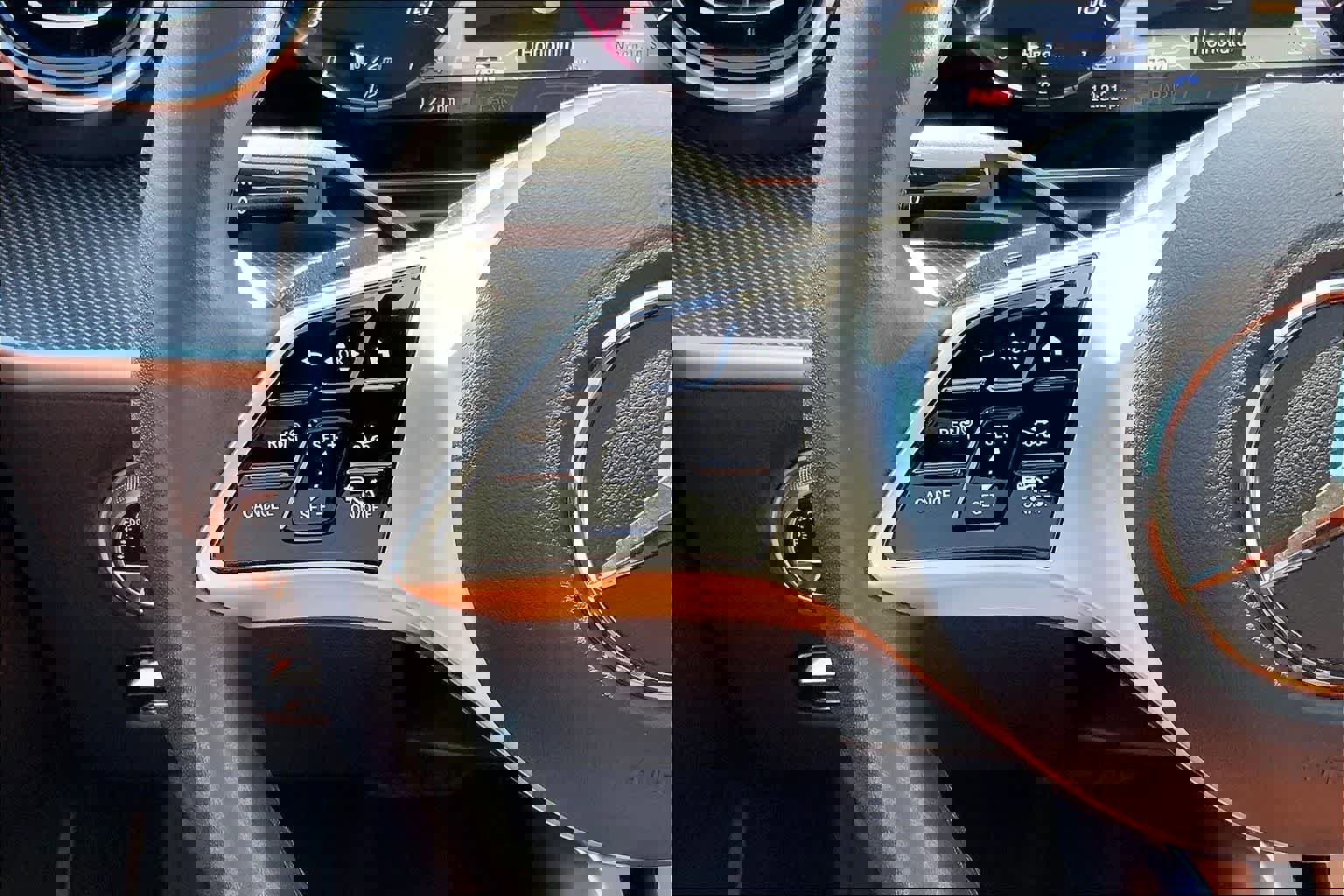 Used 2023 Mercedes-Benz C 300 C 300 image 24