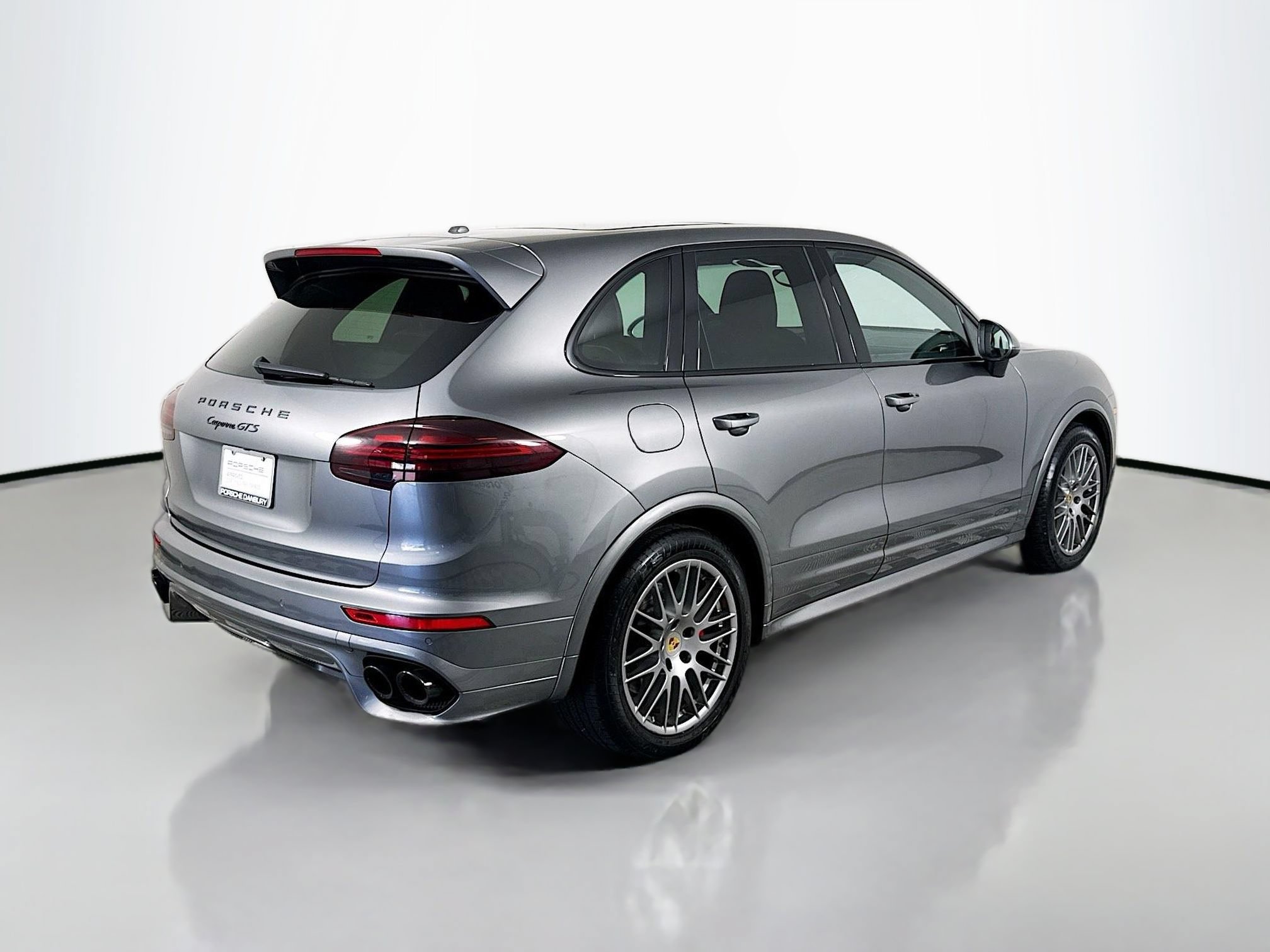 Certified 2018 Porsche Cayenne GTS AWD/4WD image 9