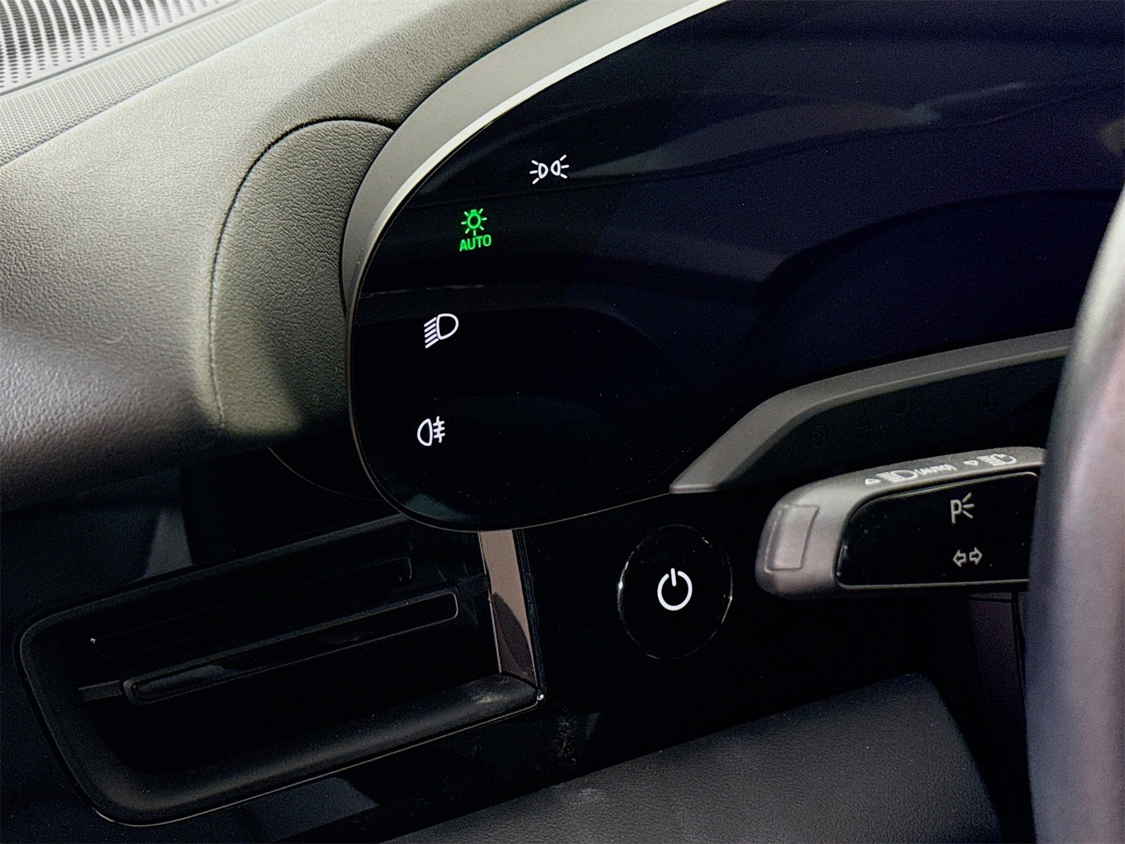 Certified 2022 Porsche Taycan image 11