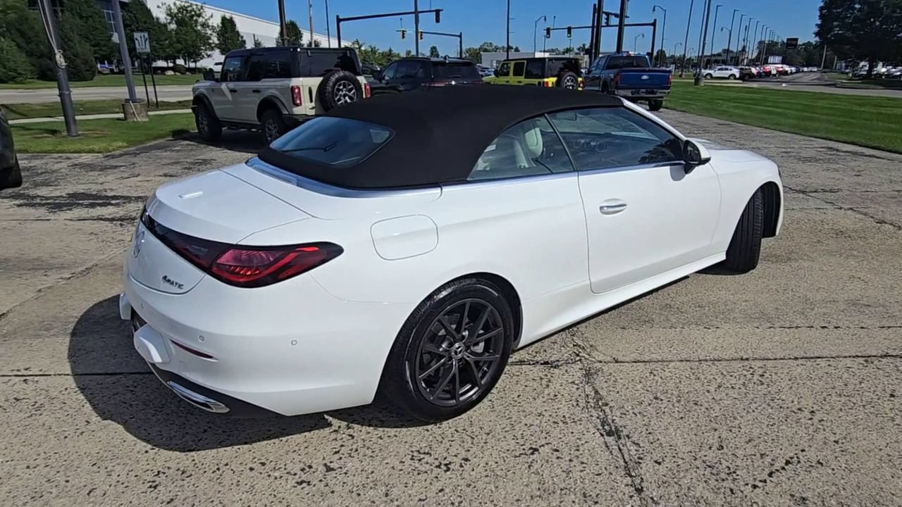 Used 2024 Mercedes-Benz CLE 300 4MATIC Cabriolet image 9