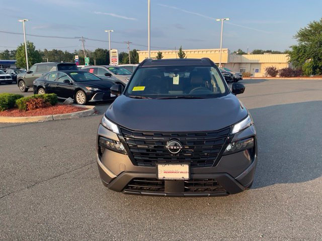 New 2026 Nissan Rogue Dark Armor AWD/4WD image 2