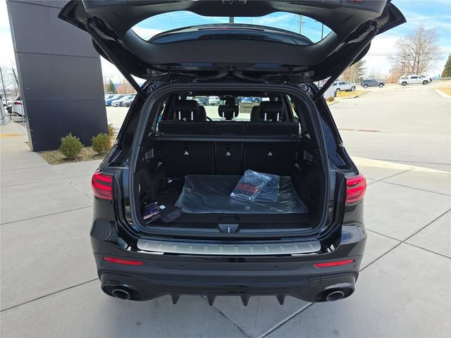 New 2026 Mercedes-Benz GLB 35 AMG 4MATIC image 5