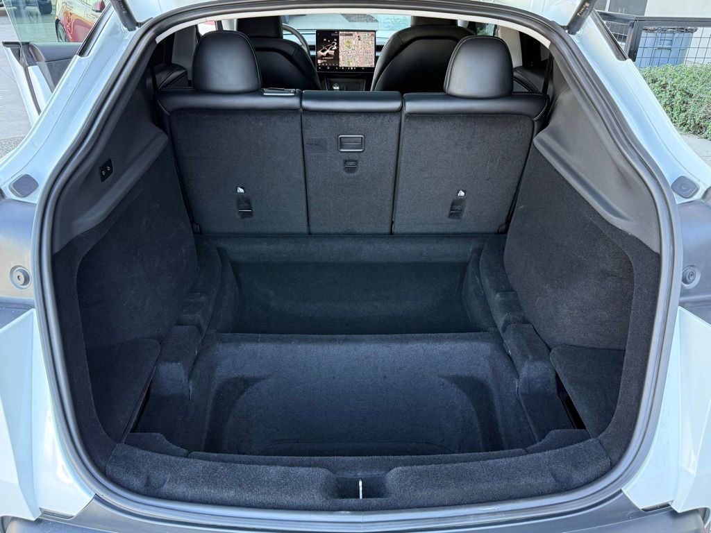 Used 2026 Tesla Model Y Long Range image 19
