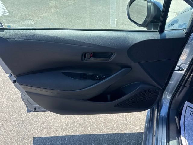Used 2025 Toyota Corolla LE FWD image 9